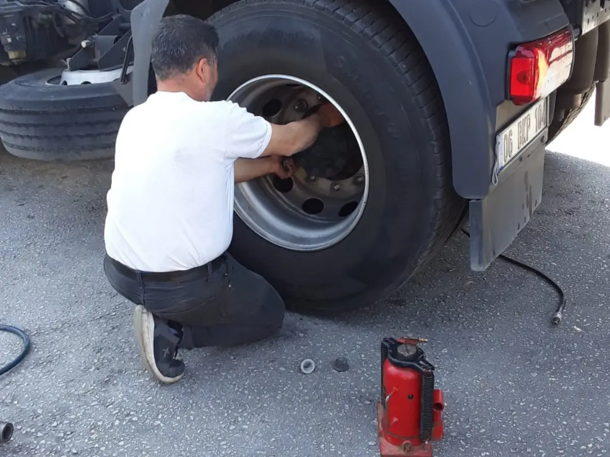 Gömeç Oto Lastikçi